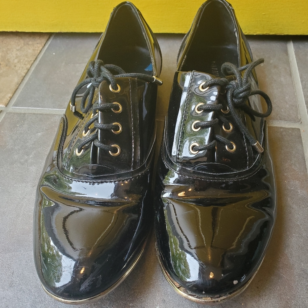 Gianni Bini Patent Leather Oxford new low heel
